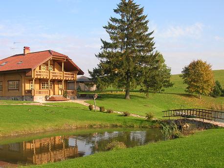 Vietinio turizmo tyrimas: lietuvių susidomėjimas kelionėmis savo šalyje auga, dažniau keliauja su nakvyne