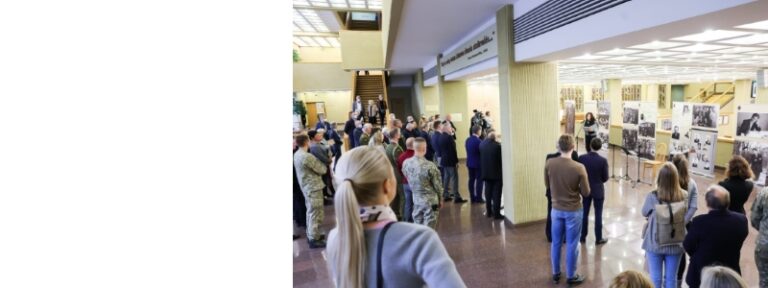 Seime surengtoje parodoje „Juozas Lukša. Gyvenimo ir kovos kelias“ – dėmesys partizanų nuopelnams kovojant už Lietuvos laisvę“