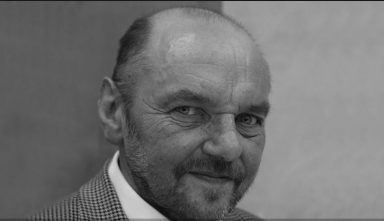 Mirė poetas, dramaturgas ir literatūros kritikas Liudvikas Jakimavičius
