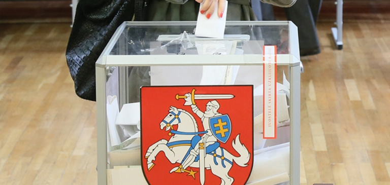 Linas Karpavičius. Kaip bando įkišti katę maiše