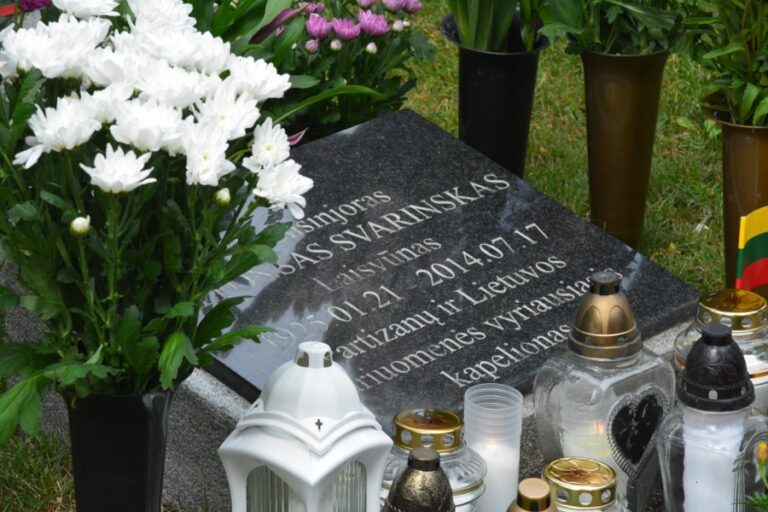 Sukanka 70 metų kai kalėjime buvo įšventintas kunigu Alfonsas Svarinskas