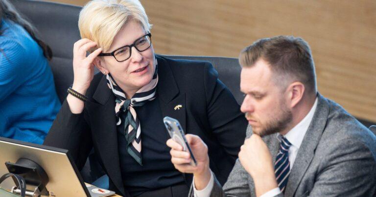 Prof. Vytautas Radžvilas. Du konservatorių peiliai į Lietuvos širdį