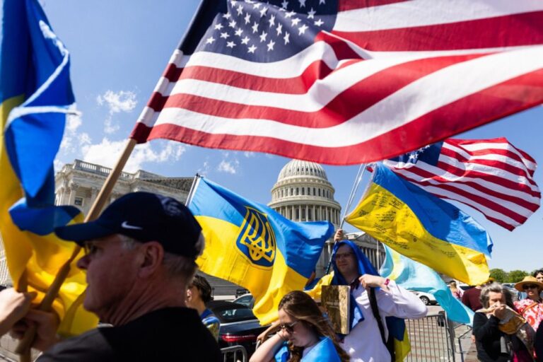 JAV ir Ukraina pagaliau susitarė dėl retųjų iškasenų
