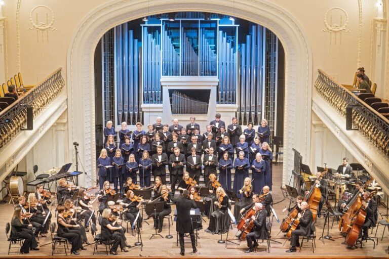 84-ąjį sezoną Filharmonijoje vainikuos įspūdingas simfoninis vakaras