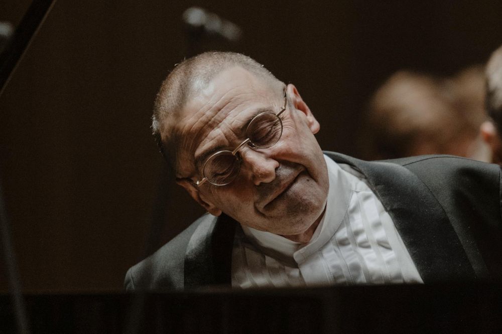 LVSO vasaros festivalį pradės pianisto Alexanderio Paley rečitalis ...